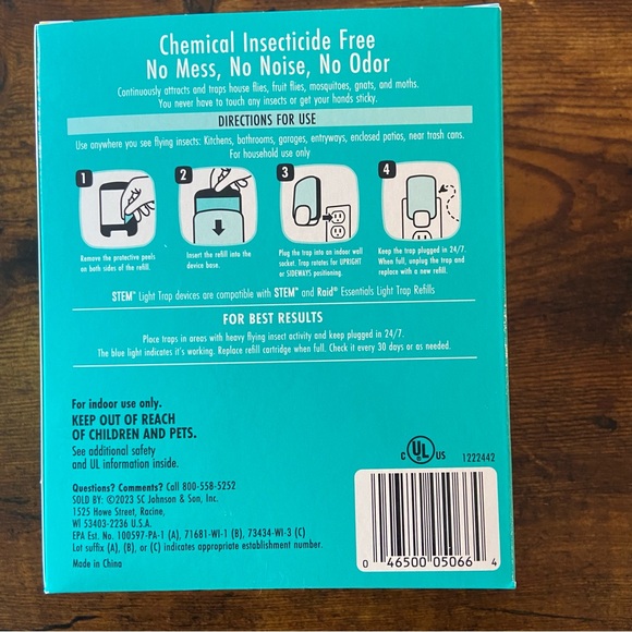 STEM Light Electric Trap Starter Kit with 2 Refills Value Pack BRAND NEW - Picture 2 of 2